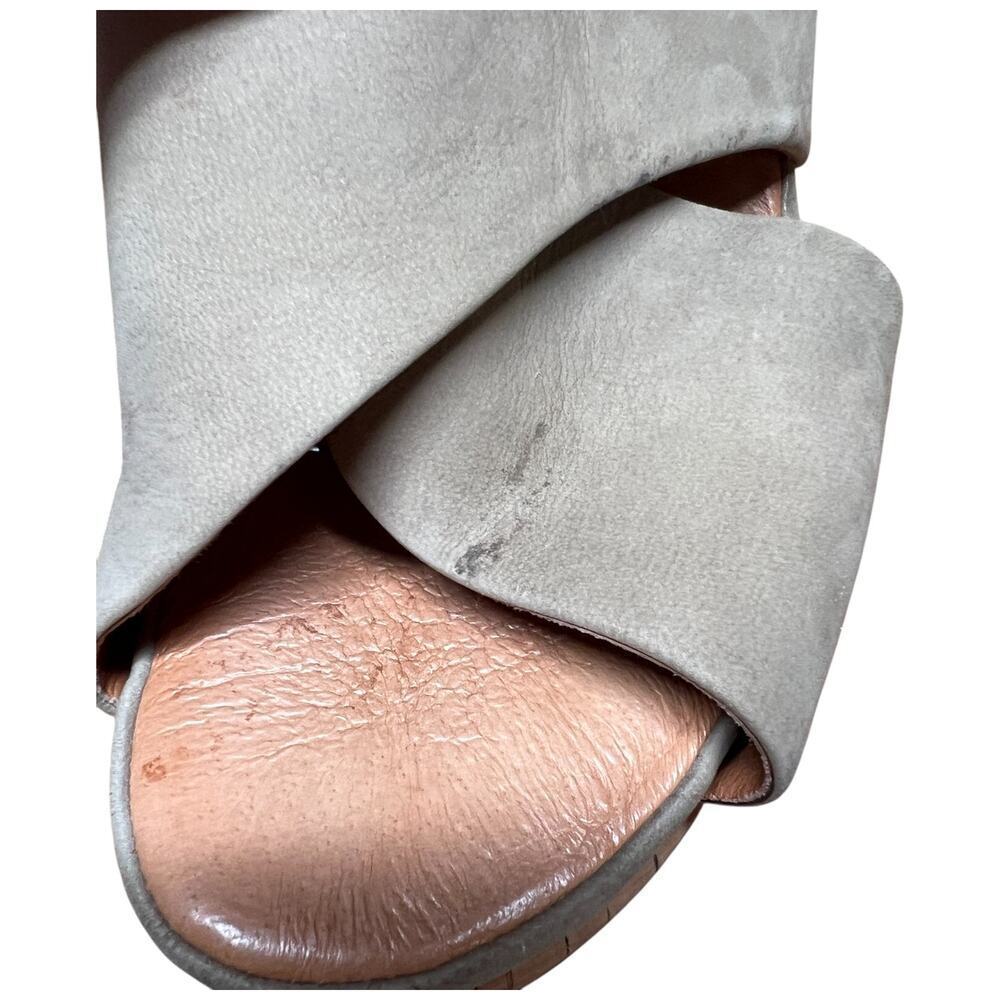 GENTLE SOULS Kenneth Cole Paulina Cross Women 9.5 Cork Heel Platform Wedge READ - Picture 11 of 14